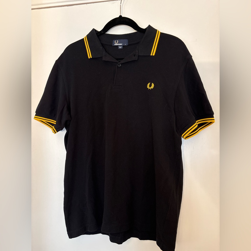 Fred Perry Black Crewneck